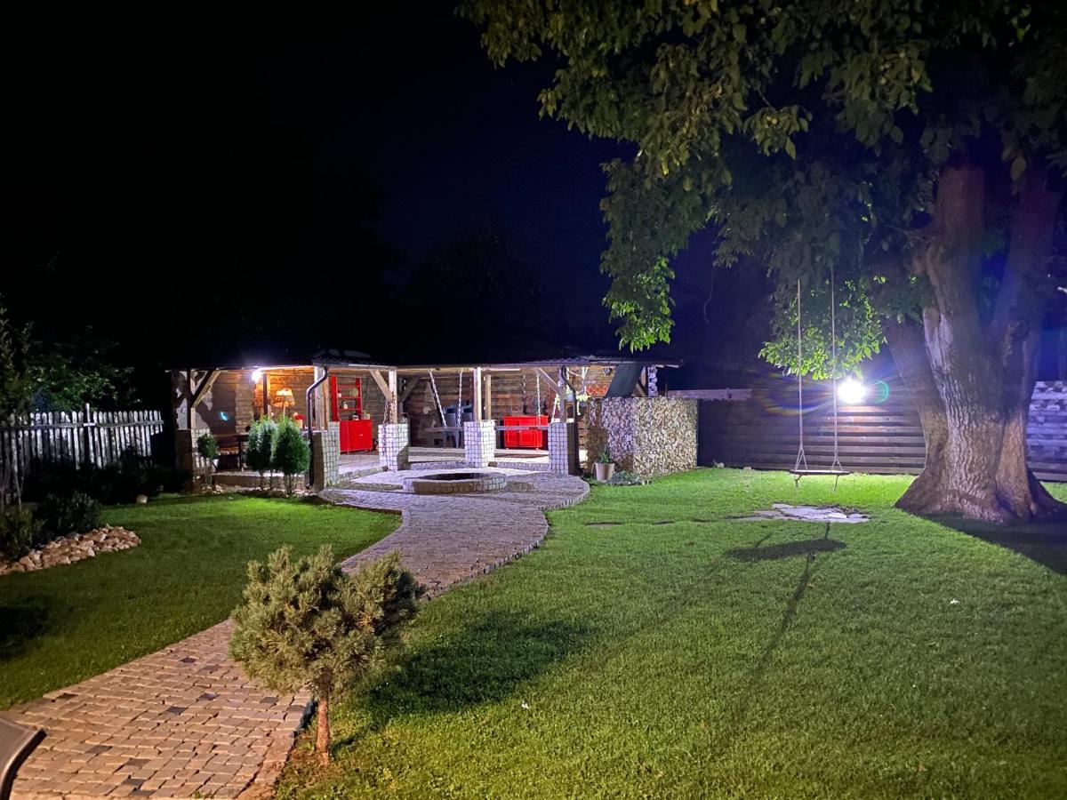 Casa Pisica Noastra Hotel Breaza  Buitenkant foto