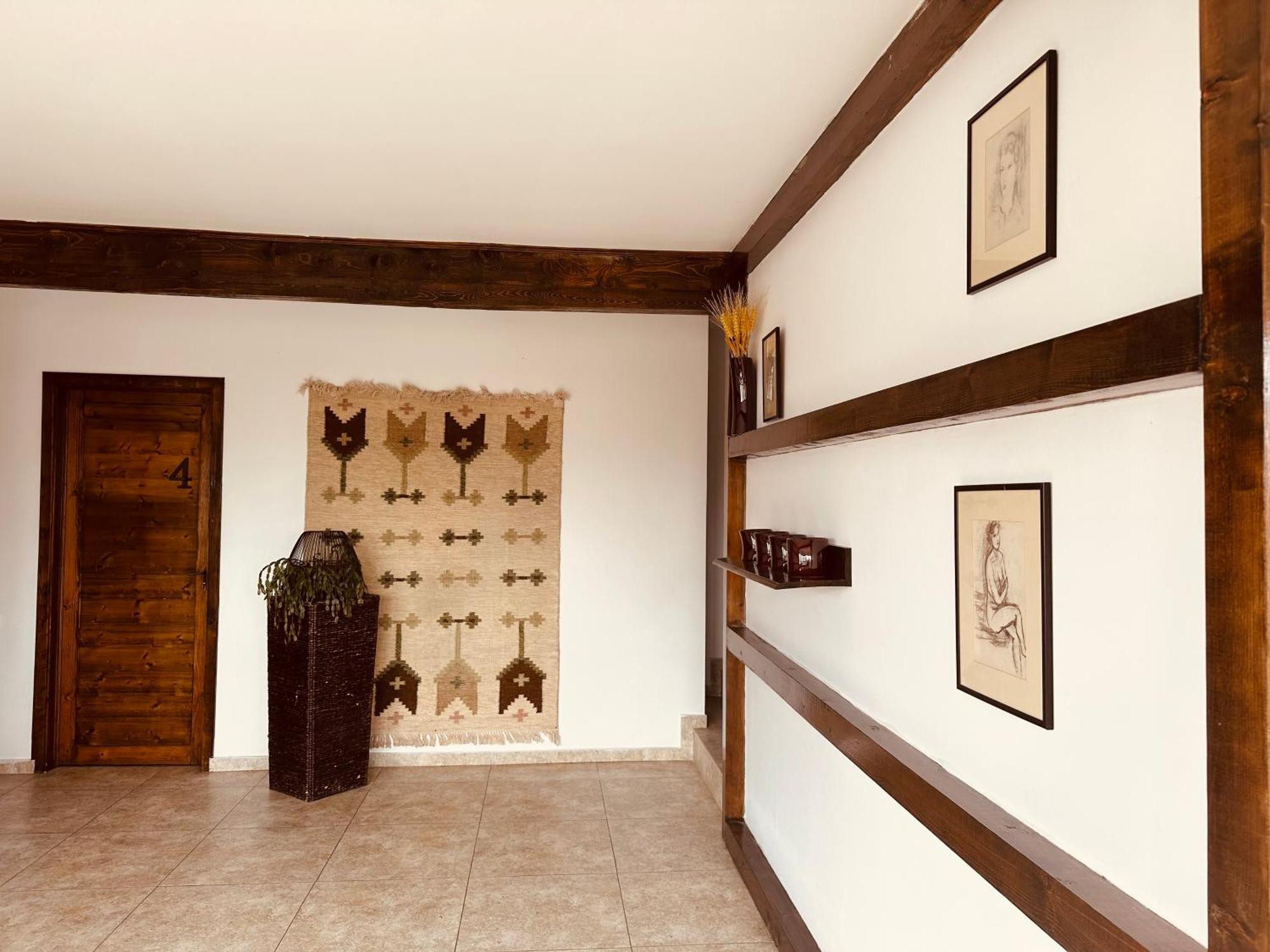 Casa Pisica Noastra Hotel Breaza  Buitenkant foto