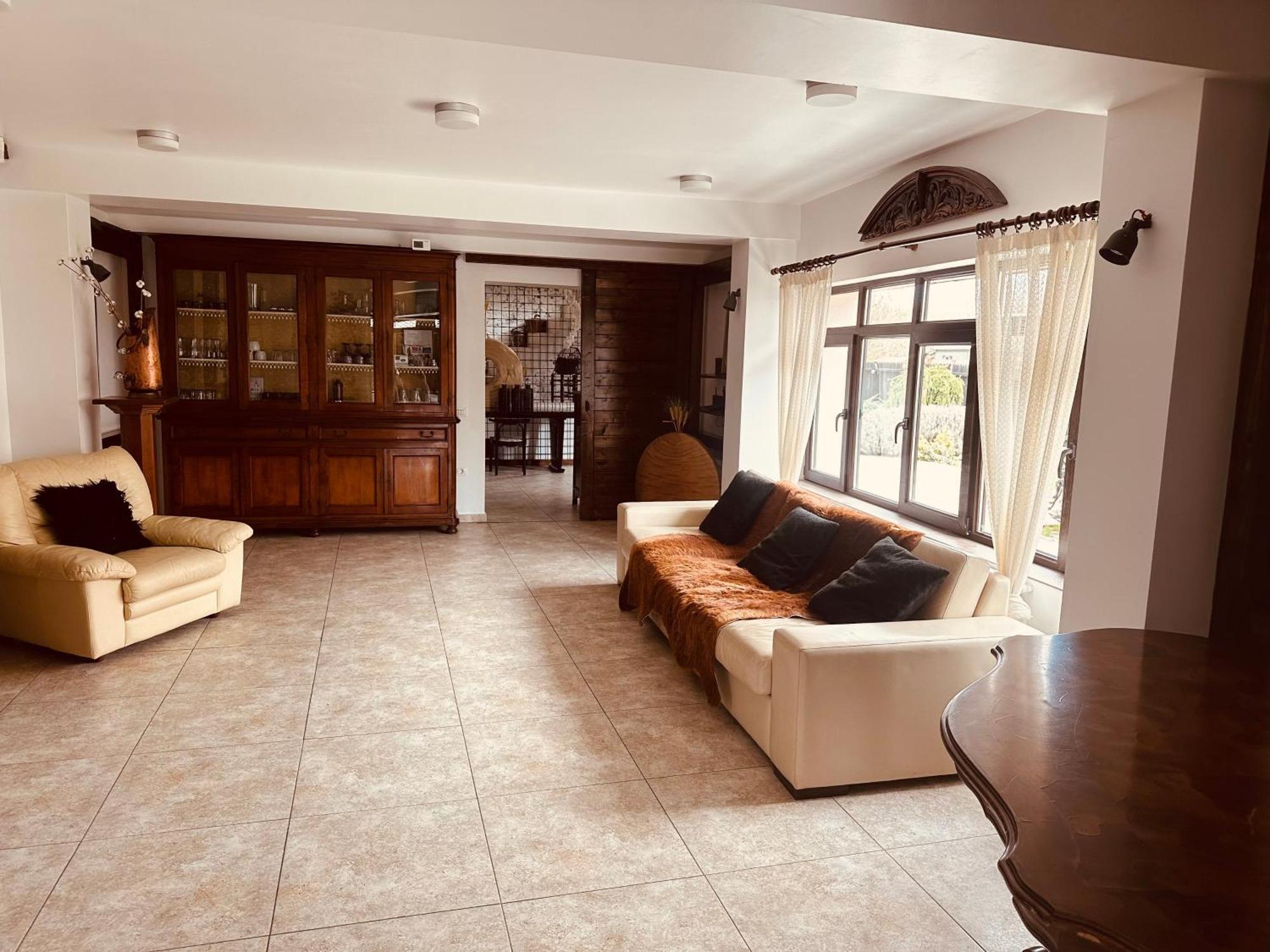 Casa Pisica Noastra Hotel Breaza  Buitenkant foto